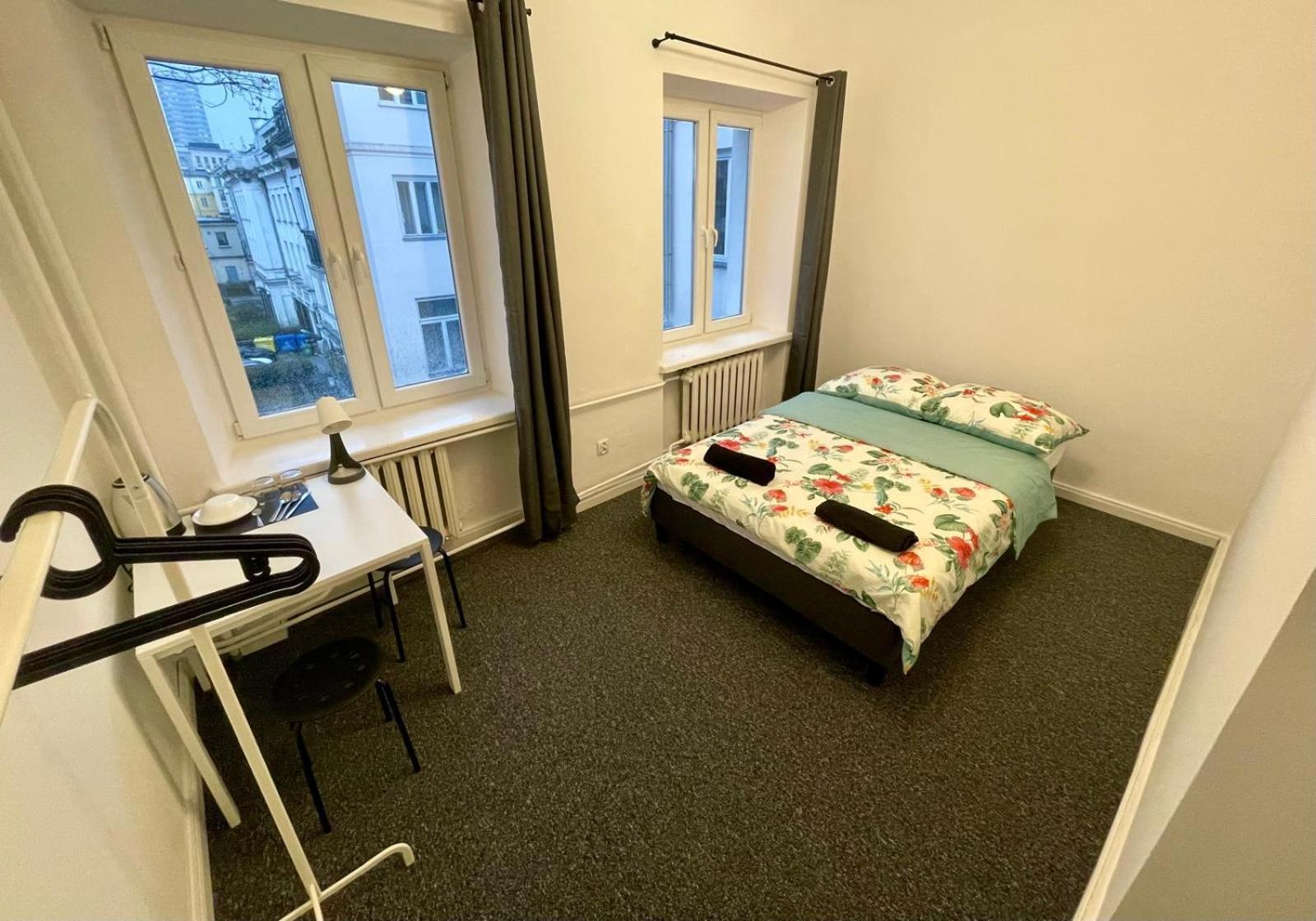 Fantastic Waw - Ch5 C206 Apartament